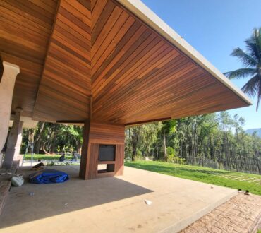 ipe cladding 2.jpg